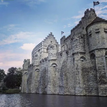 Gasthuis The Old One Fifteen By Romy&travis 4*