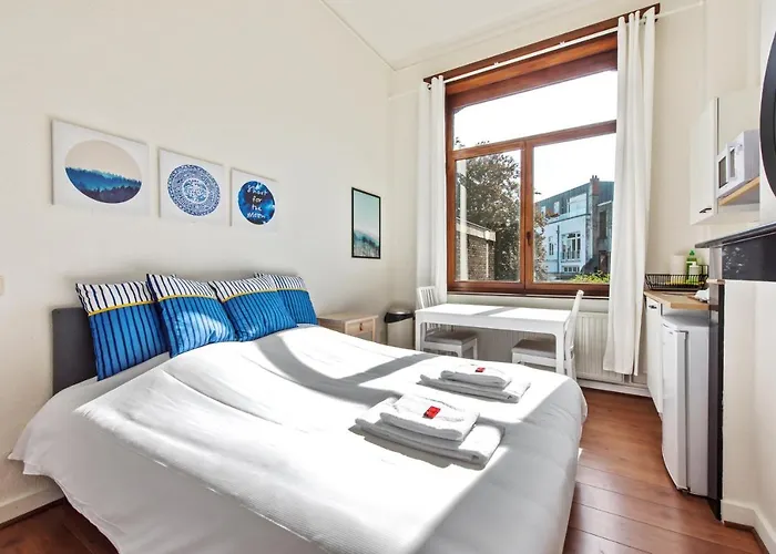 Casa de hóspedes The Old One Fifteen By Romy&travis Gante