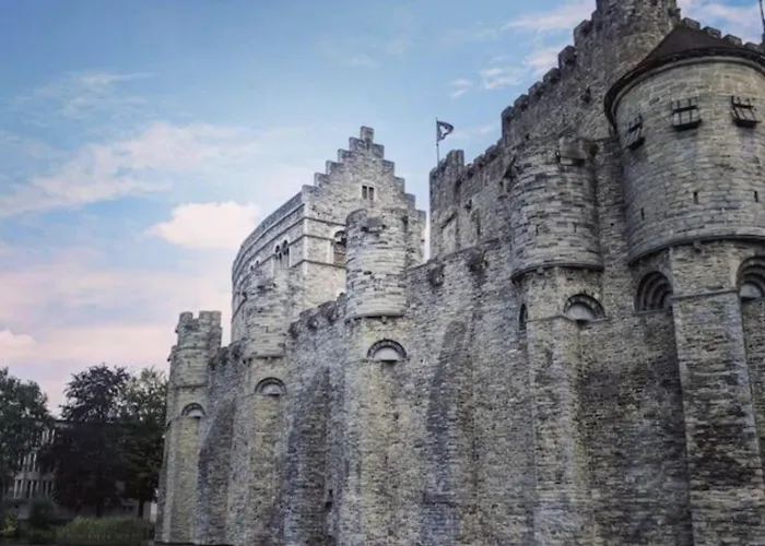 Casa de hóspedes The Old One Fifteen By Romy&travis 4*